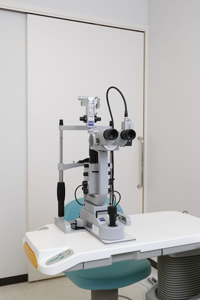 スリットランプ